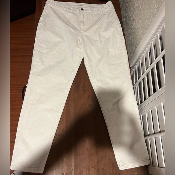 Almost Famous Pants - ⭐️NWT ⭐️ Super High Rise Skinny pants, Size 13 Jr